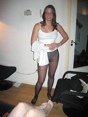 Amateur girls looks seductive in their tights