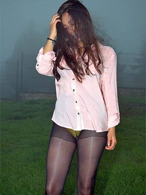 Candid pics of girl in pantyhose outdoors