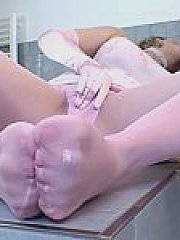 Pantyhose site TV Nylons